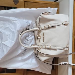 MICHAEL Kors Bedford Legacy purse bag ivory shoulder